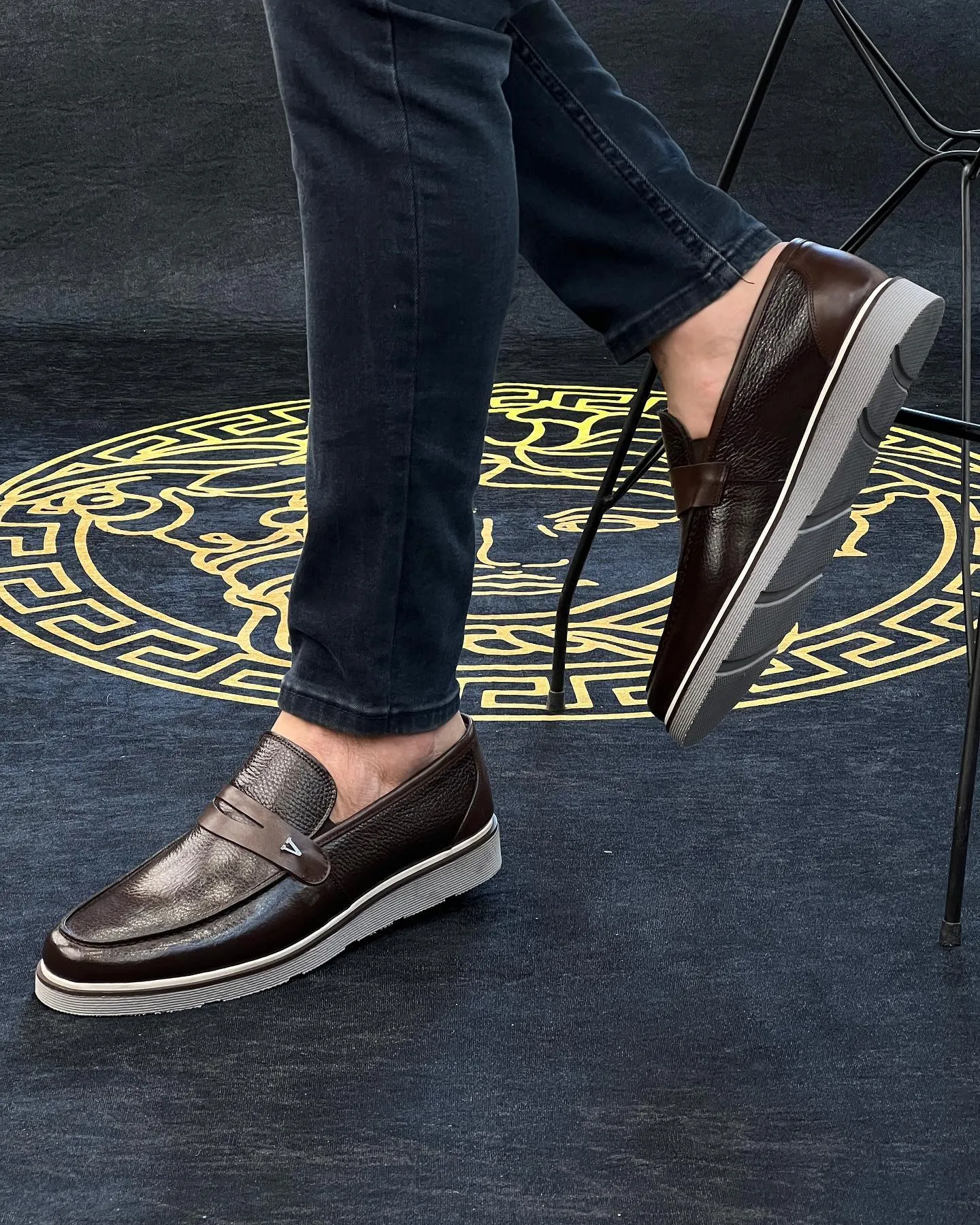 Men's Classic Retro Fine Leather Casual Shoes