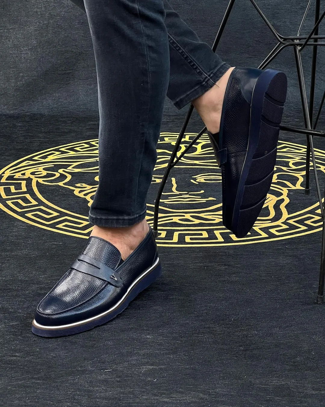 Men's Classic Retro Fine Leather Casual Shoes