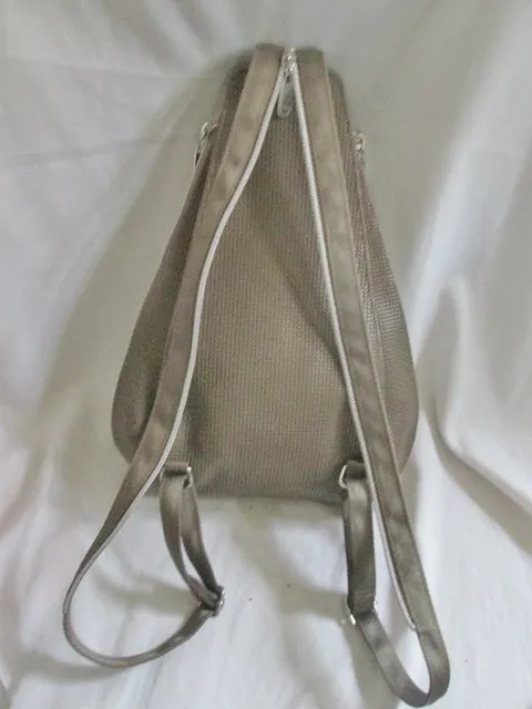NEW URBAN OXIDE Shoulder Bag Man Purse Backpack Sling Rucksack BEIGE RUBBER Daytripper