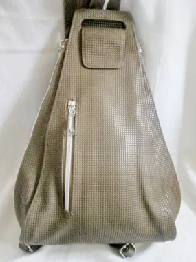 NEW URBAN OXIDE Shoulder Bag Man Purse Backpack Sling Rucksack BEIGE RUBBER Daytripper