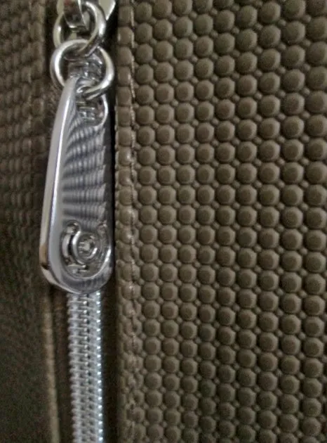 NEW URBAN OXIDE Shoulder Bag Man Purse Backpack Sling Rucksack BEIGE RUBBER Daytripper