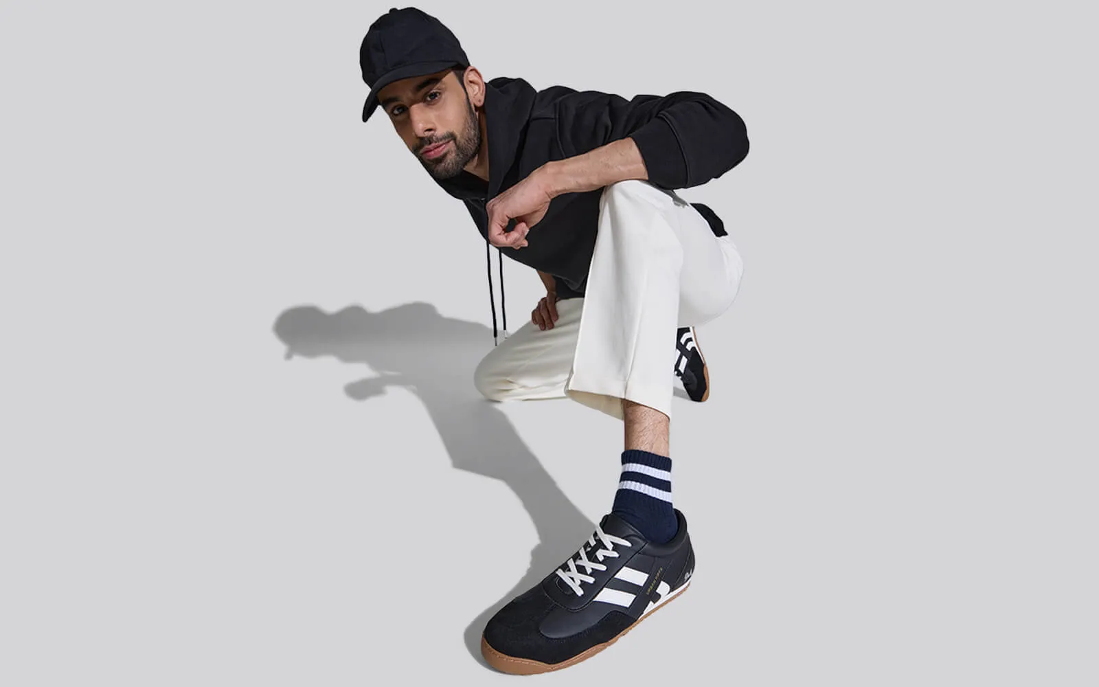 The Urban Riffs : Black